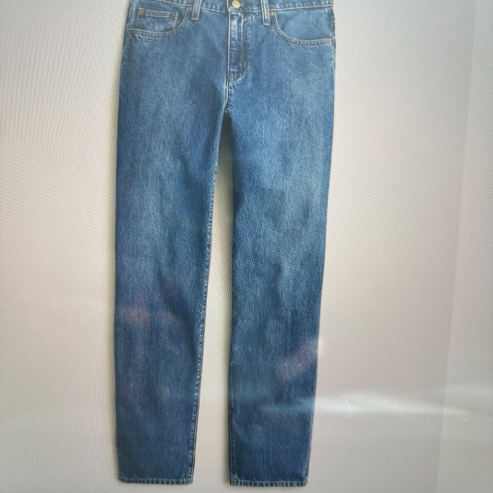 Slouchy-straight jean in Turney wash